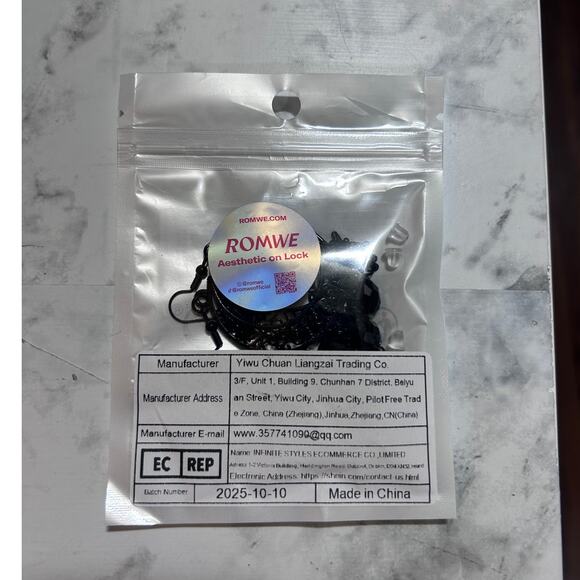 ROMWE Crescent Moon Shaped Hollow Out Stars Tassel Pendant Earrings Whimsygoth - Picture 3 of 5